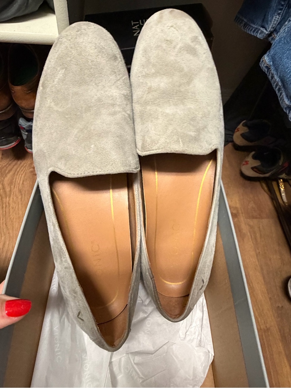 Vionic Women's Suede Slip-On Loafers in Light Gray Taupe Size 7